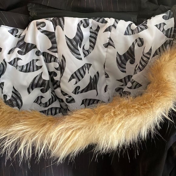 Billabong Snowboarding Jacket - Picture 7 of 8